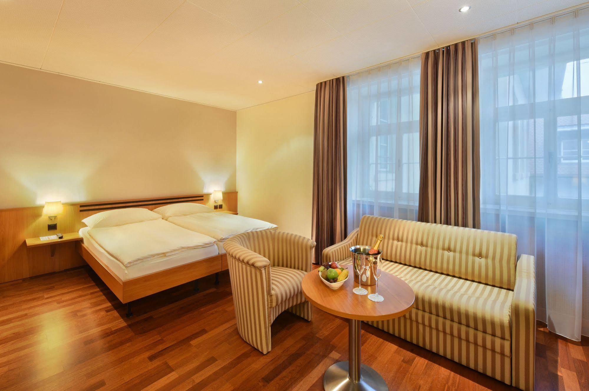 Apart Hotel Amadeo Zofingen Eksteriør billede