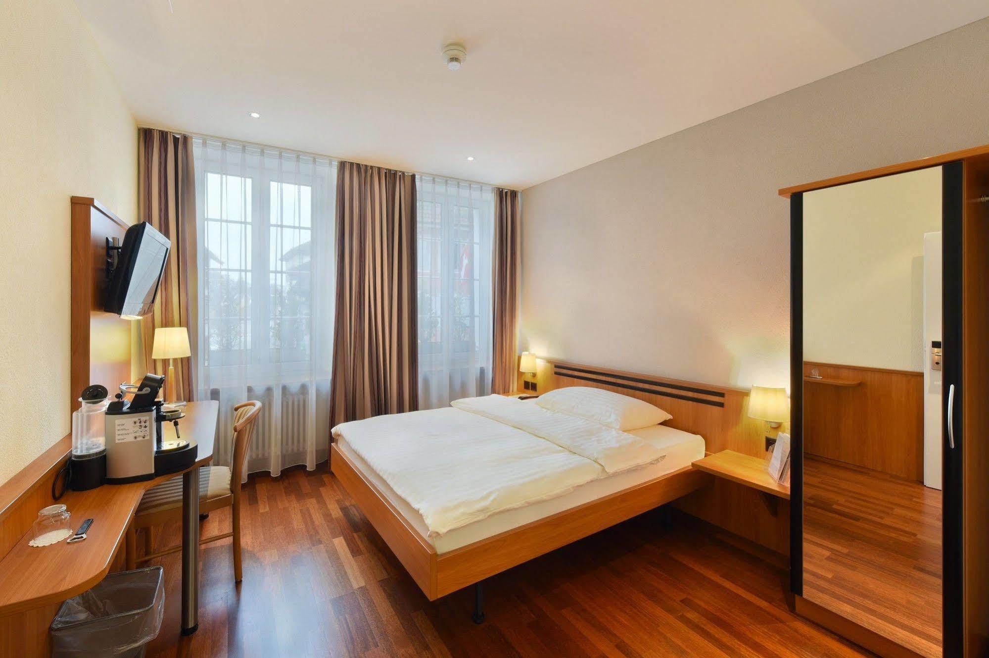 Apart Hotel Amadeo Zofingen Eksteriør billede